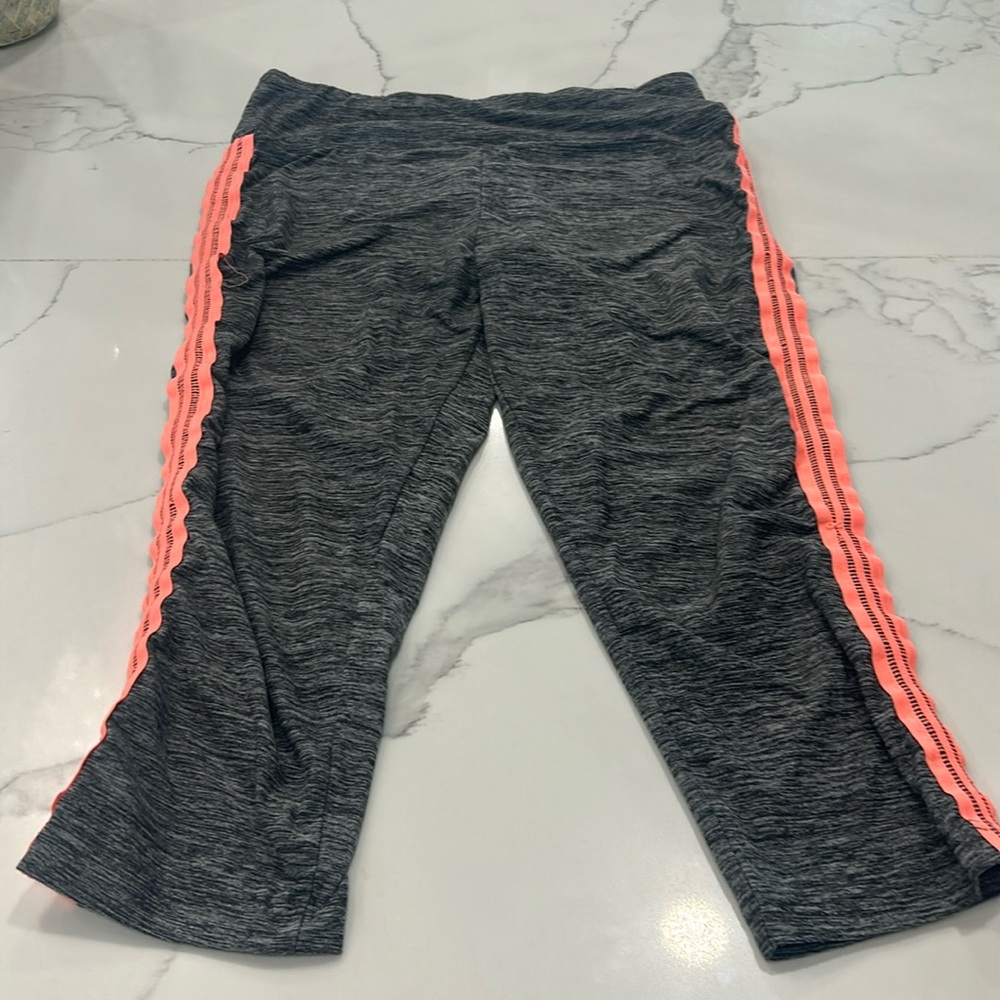No Boundaries‎ Super Soft Leggings with Side Pink Accent Stripe. Size (11-13)
